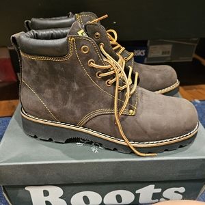 Roots tuff boot Men's 9.5